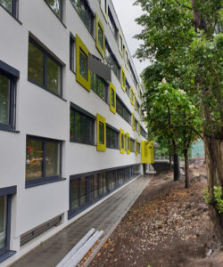 Außenfassade einer Schule